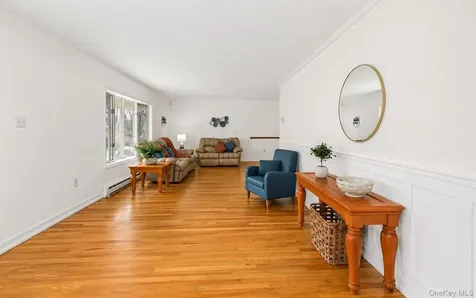 77 Hill Street Mahopac NY 10541