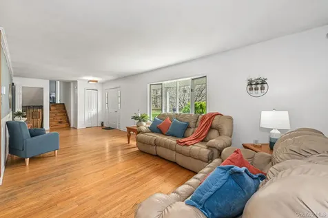 77 Hill Street Mahopac NY 10541