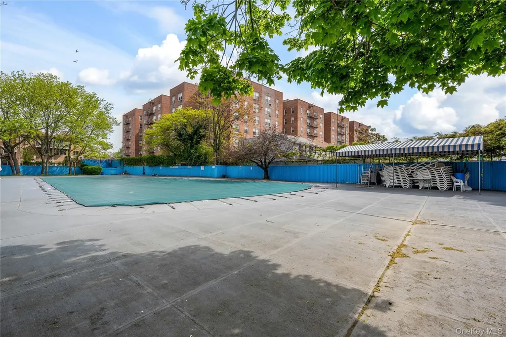 1213 Avenue Z Brooklyn NY 11235