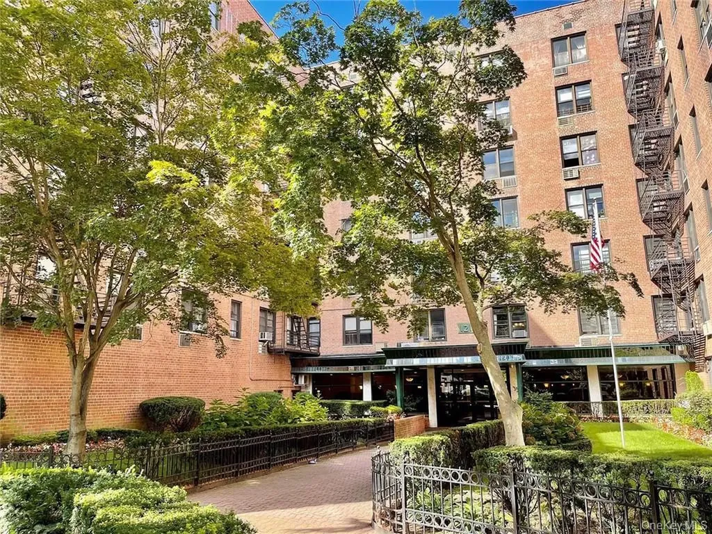 1213 Avenue Z Brooklyn NY 11235