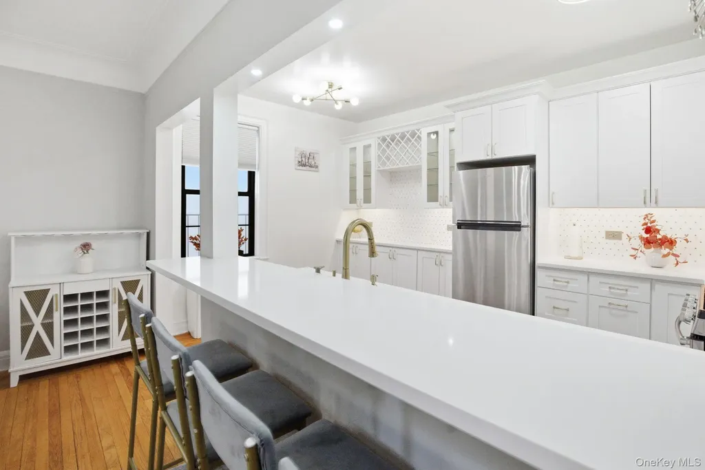 26 W Pondfield Road Bronxville NY 10708