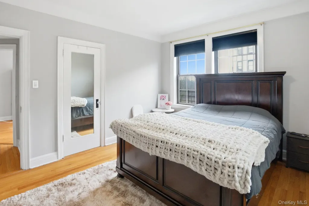 26 W Pondfield Road Bronxville NY 10708