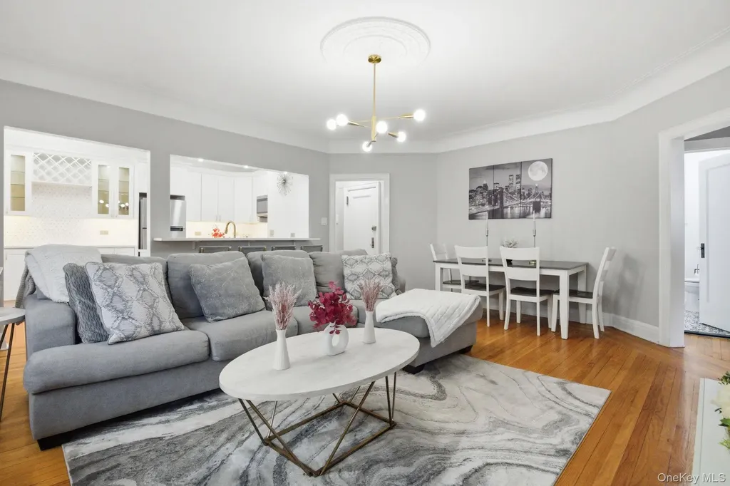 26 W Pondfield Road Bronxville NY 10708
