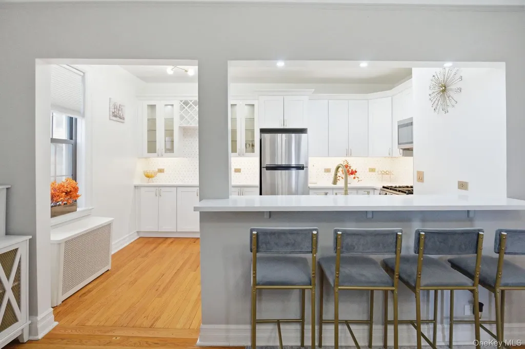 26 W Pondfield Road Bronxville NY 10708