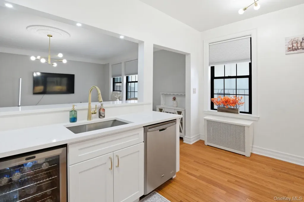 26 W Pondfield Road Bronxville NY 10708