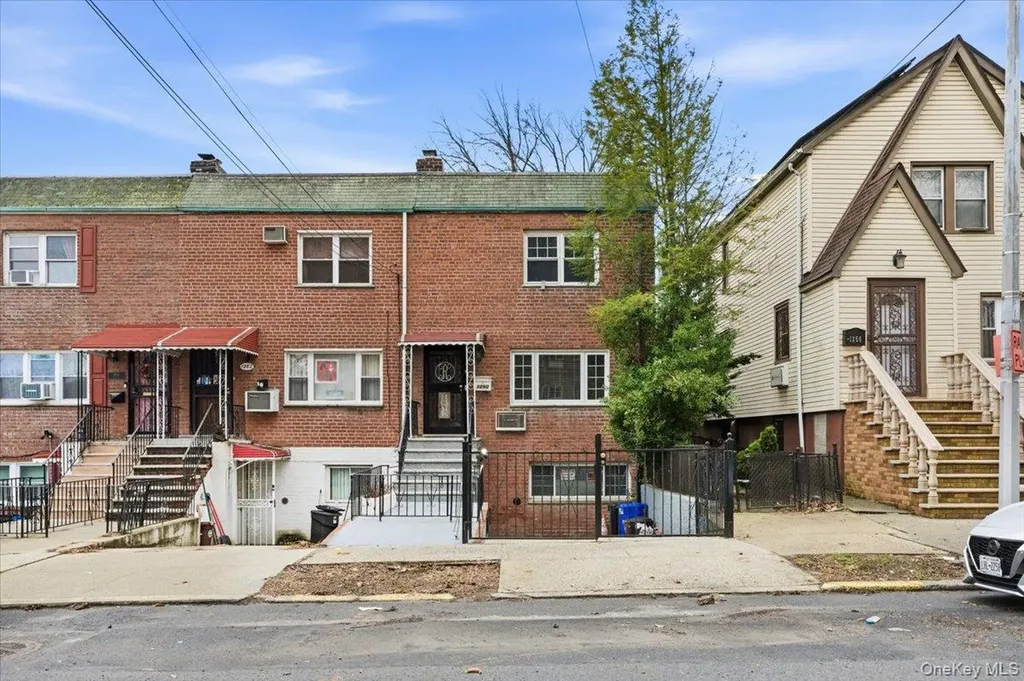 1260 Adee Avenue Bronx NY 10469