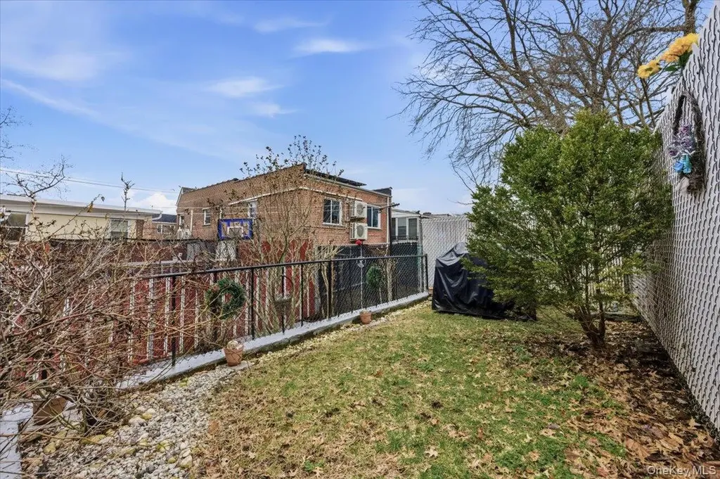 1260 Adee Avenue Bronx NY 10469