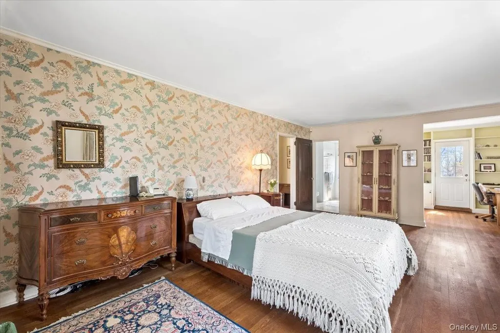 40 Lookout Circle Larchmont NY 10538