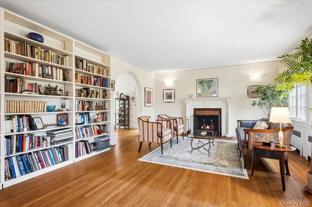 40 Lookout Circle Larchmont NY 10538