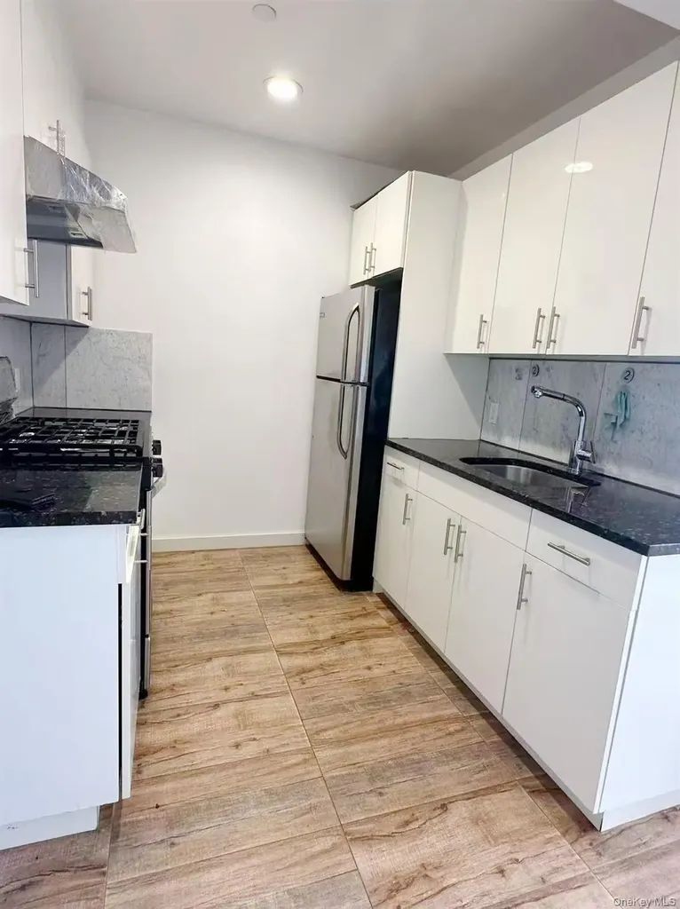 818 60th Street Brooklyn NY 11220