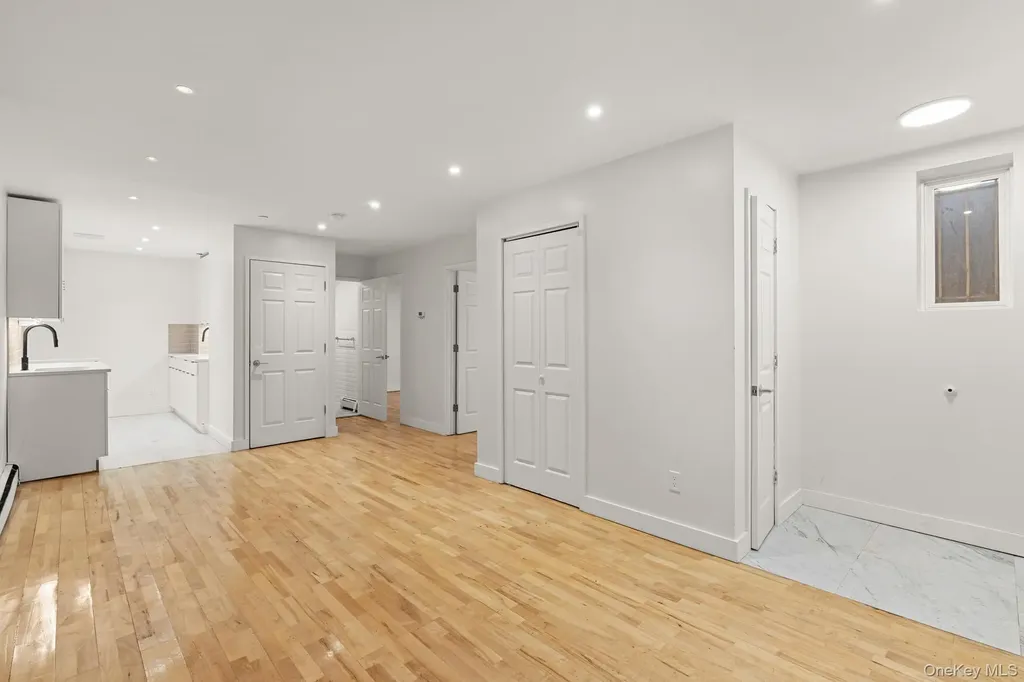 385 Vernon Avenue Brooklyn NY 11206