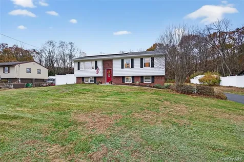 91 Velie Road Lagrangeville NY 12540