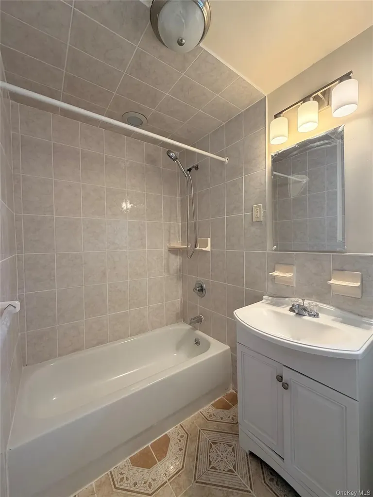 310 S 7th Avenue Mount Vernon NY 10550