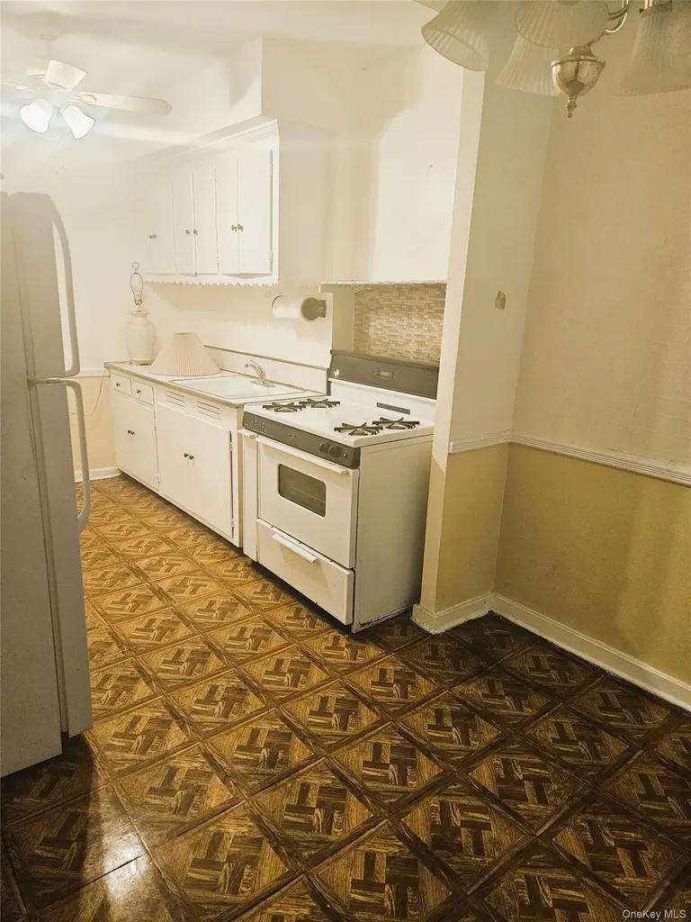 664 Remsen Avenue Brooklyn NY 11236