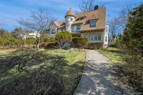 7 The Court New Rochelle NY 10801