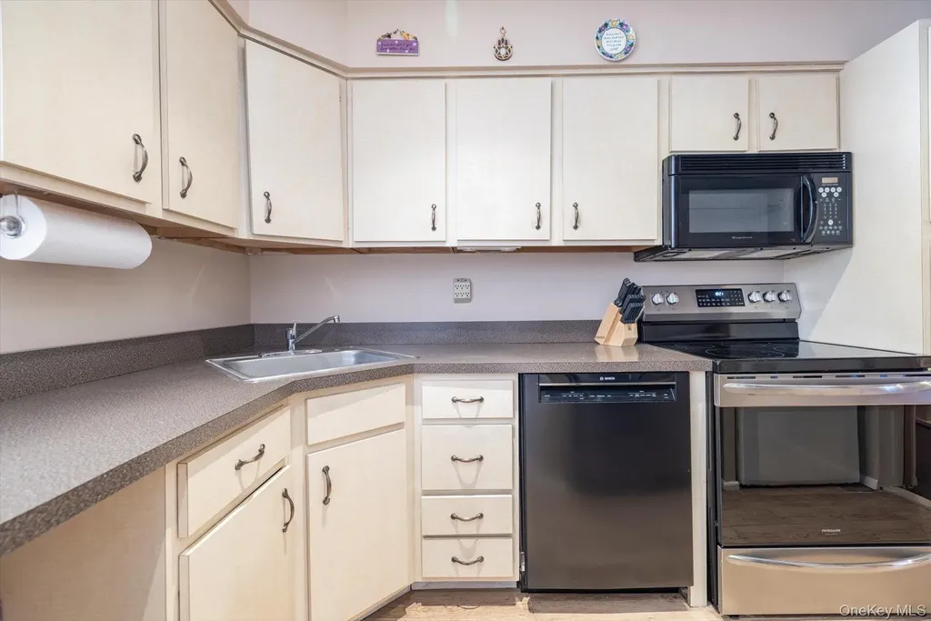100 Daly Boulevard Oceanside NY 11572