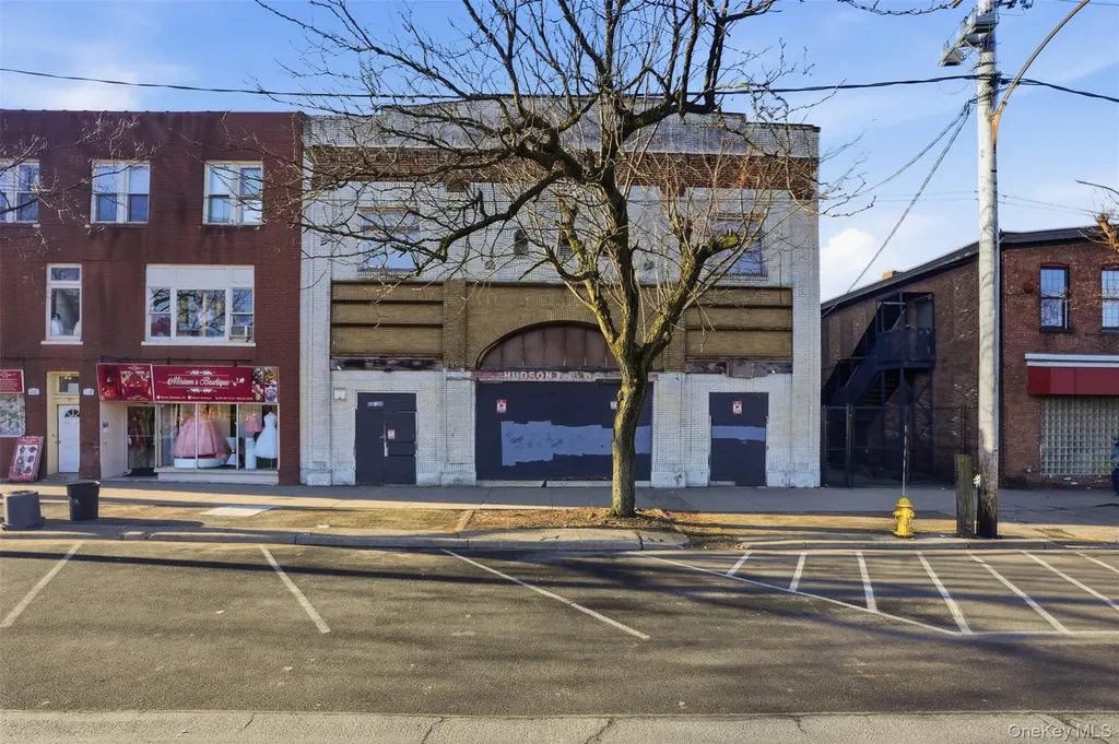 315 Broadway Newburgh NY 12550
