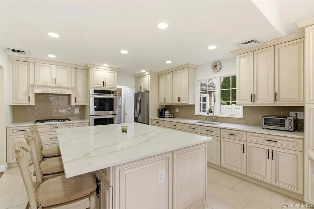 23 Astro Place Dix Hills NY 11746