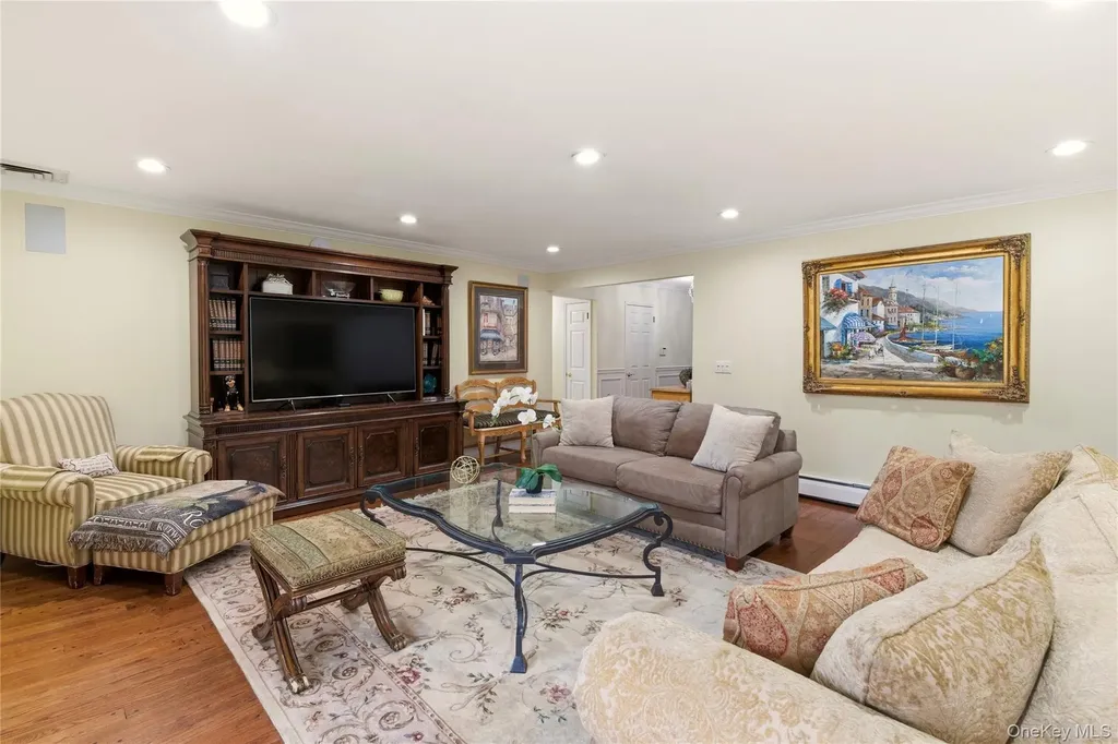 23 Astro Place Dix Hills NY 11746