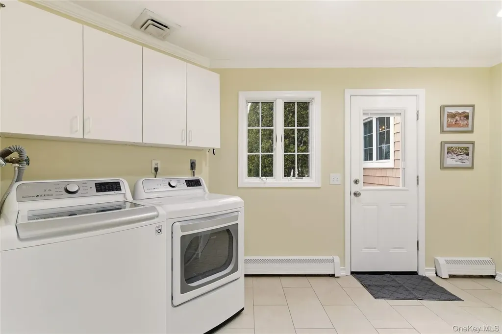 23 Astro Place Dix Hills NY 11746