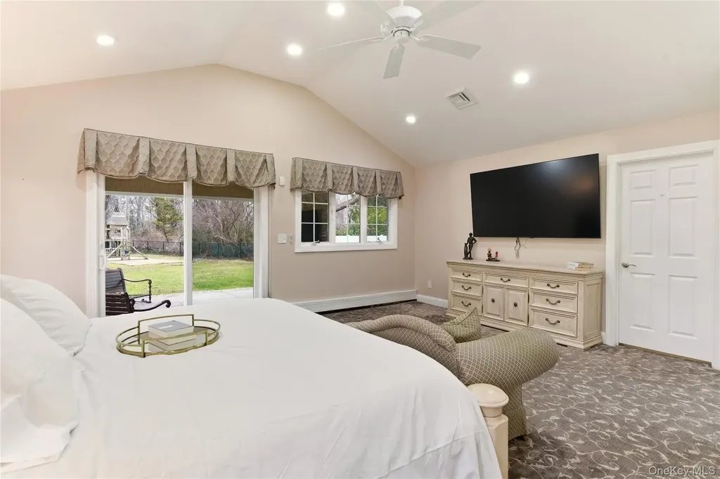 23 Astro Place Dix Hills NY 11746
