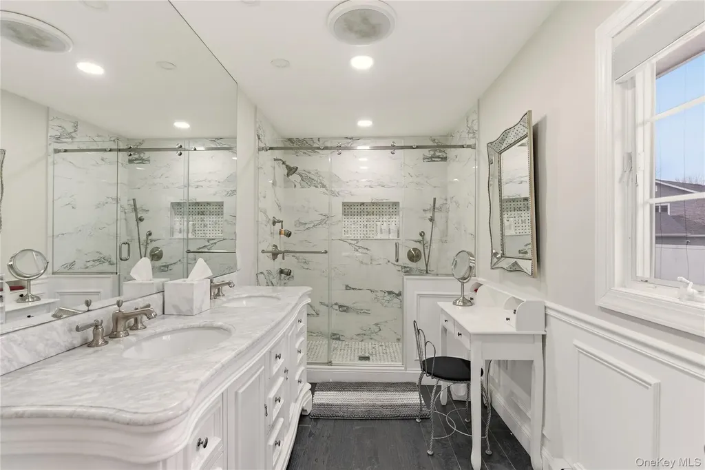 23 Astro Place Dix Hills NY 11746