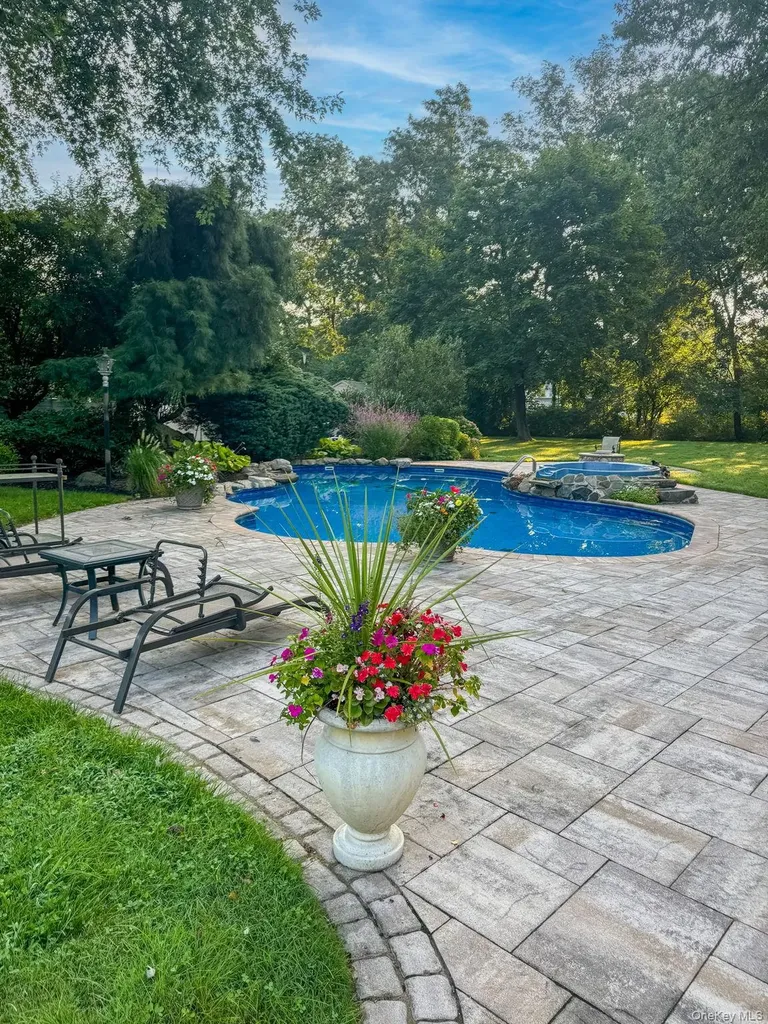 23 Astro Place Dix Hills NY 11746