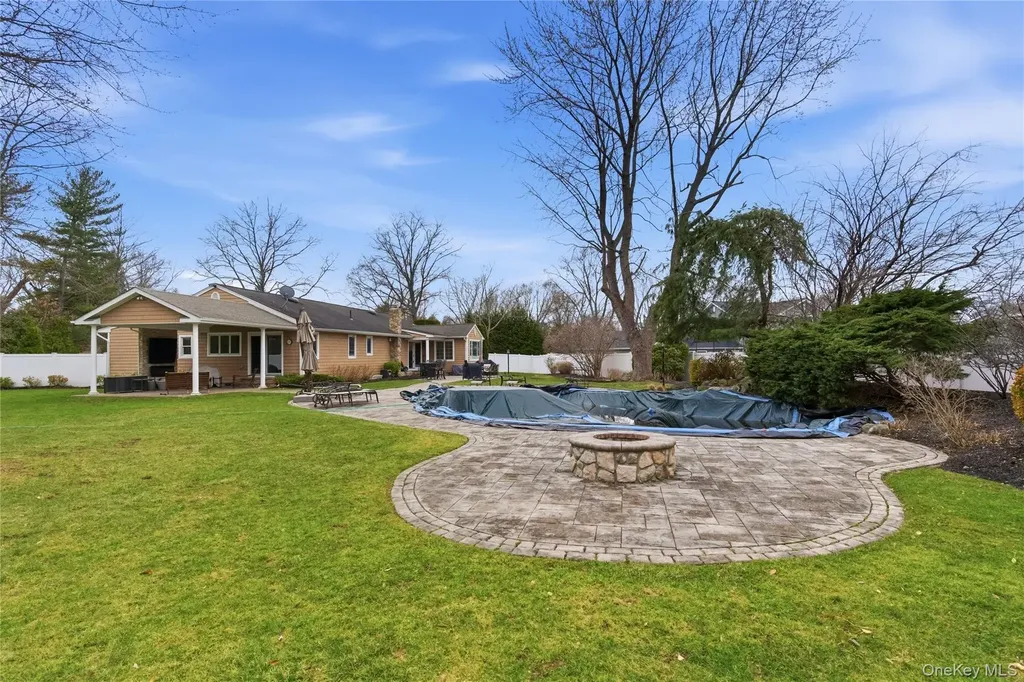 23 Astro Place Dix Hills NY 11746