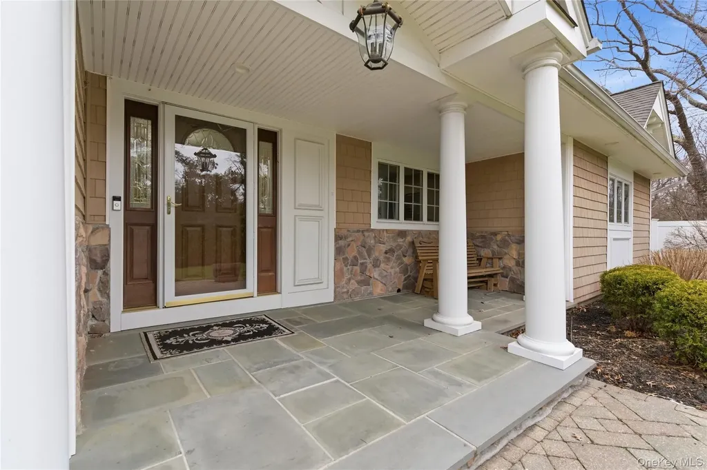 23 Astro Place Dix Hills NY 11746