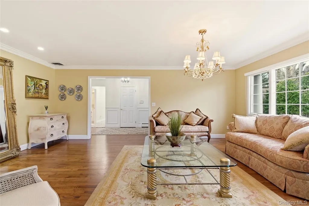 23 Astro Place Dix Hills NY 11746