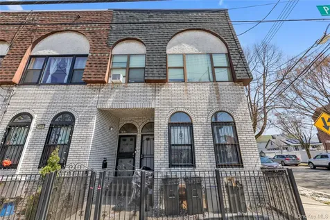 7719 Parsons Boulevard Fresh Meadows NY 11366