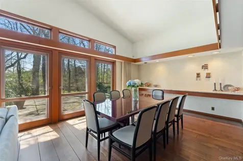 98 Cushman Road Scarsdale NY 10583