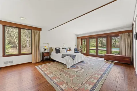 98 Cushman Road Scarsdale NY 10583