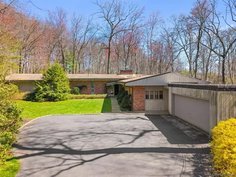 98 Cushman Road Scarsdale NY 10583