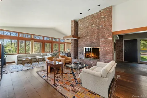 98 Cushman Road Scarsdale NY 10583