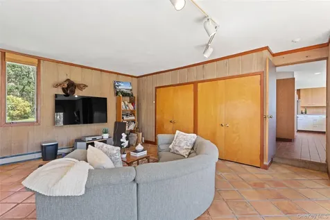 98 Cushman Road Scarsdale NY 10583