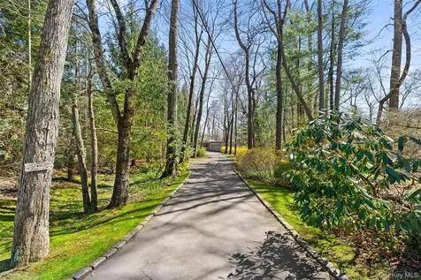 98 Cushman Road Scarsdale NY 10583