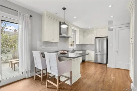 35 Wildwood Road New Rochelle NY 10804