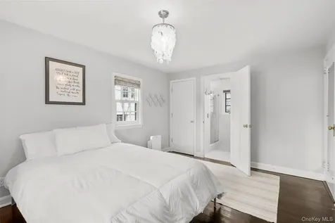 35 Wildwood Road New Rochelle NY 10804