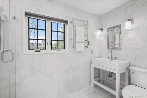 35 Wildwood Road New Rochelle NY 10804