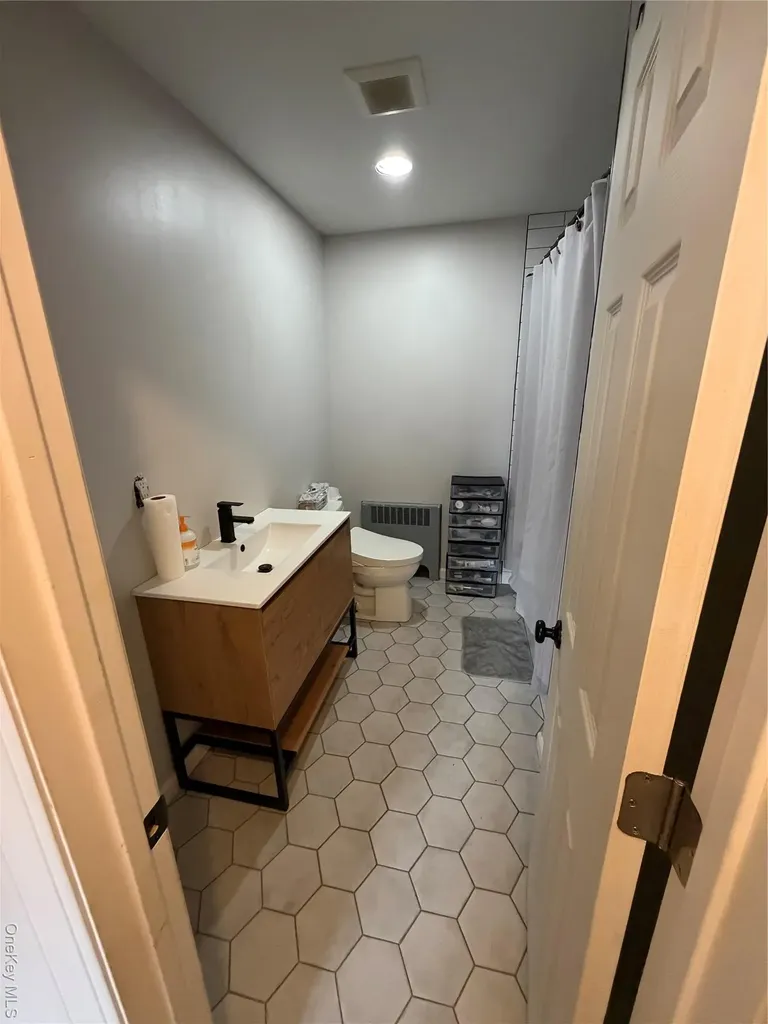 2 Margaret Lane Huntington NY 11743