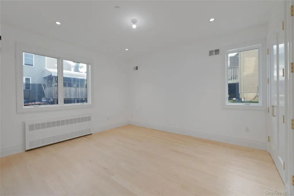 27 Ellish Parkway Spring Valley NY 10977