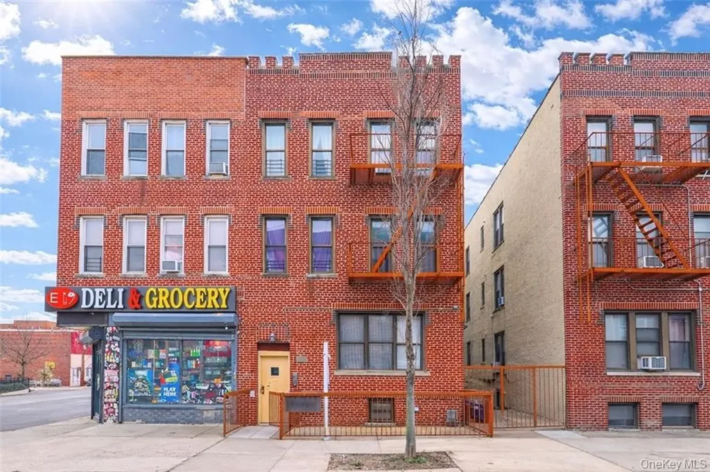 2503 E 19th Street Brooklyn NY 11235