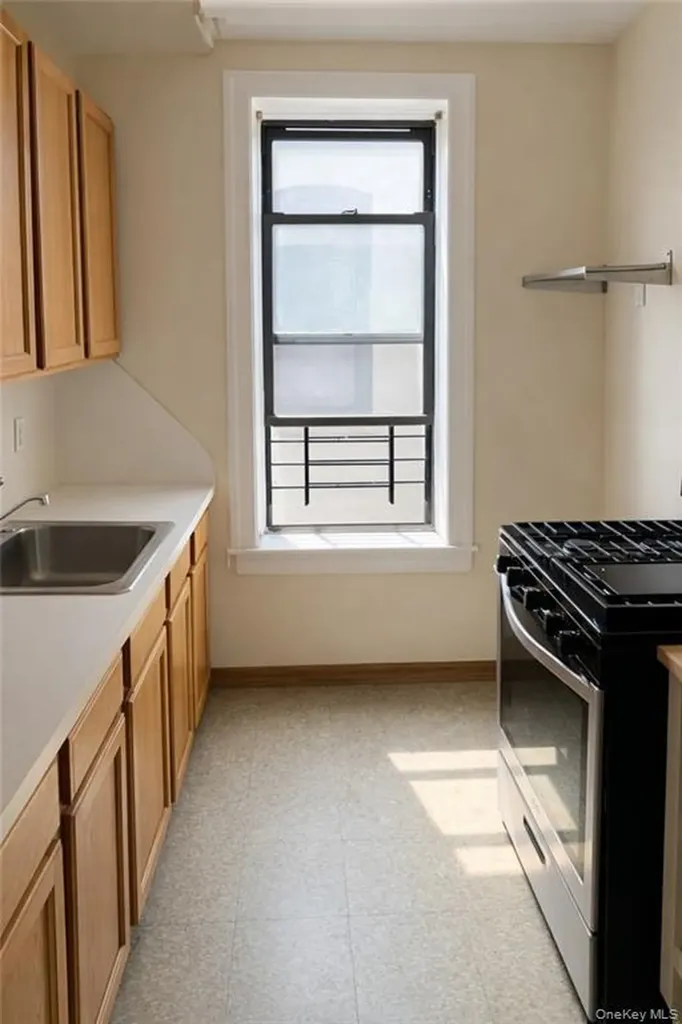 2503 E 19th Street Brooklyn NY 11235
