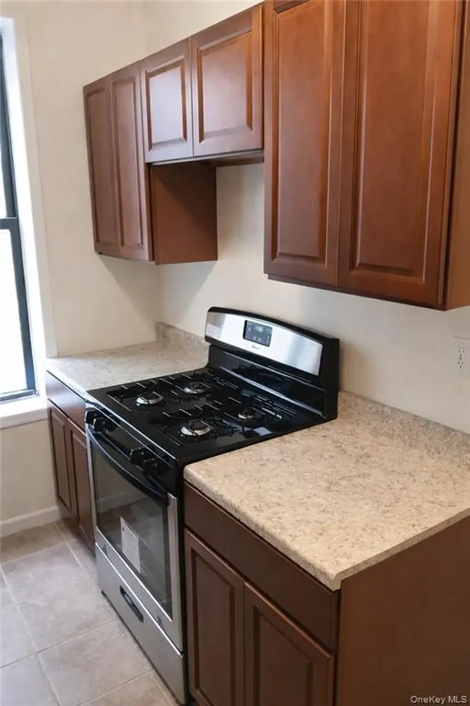 2503 E 19th Street Brooklyn NY 11235