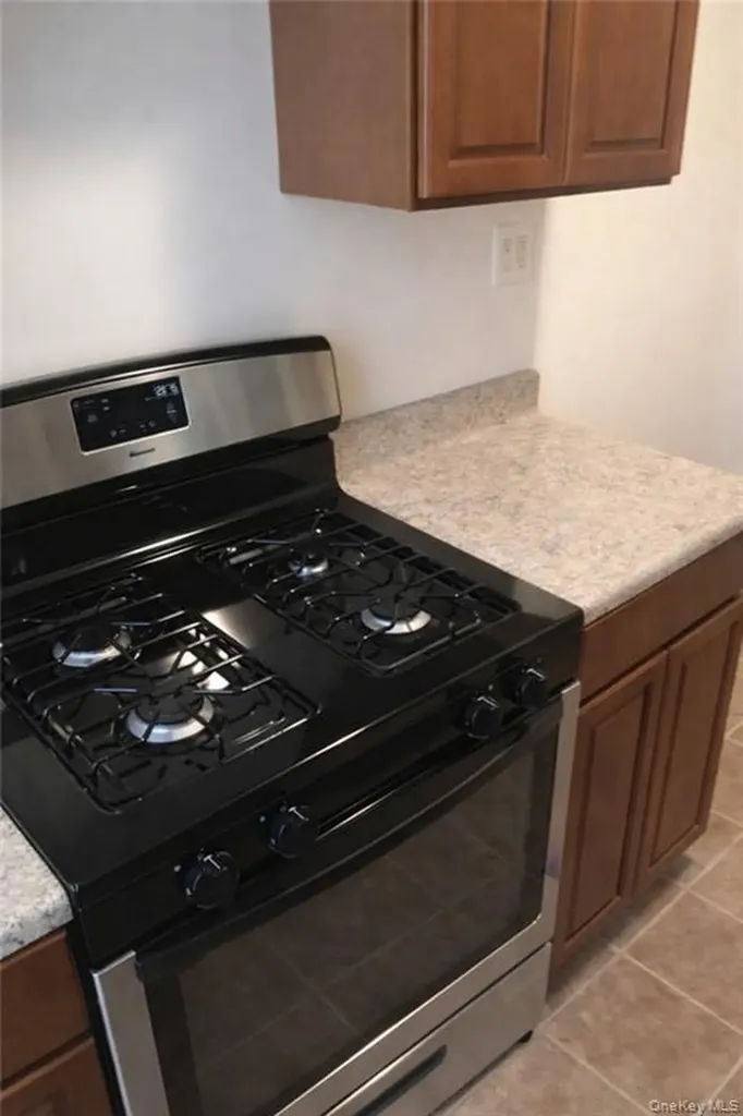 2503 E 19th Street Brooklyn NY 11235