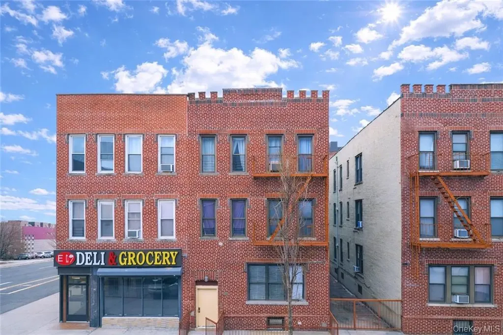 2503 E 19th Street Brooklyn NY 11235