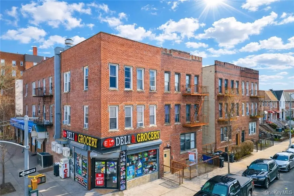 2503 E 19th Street Brooklyn NY 11235