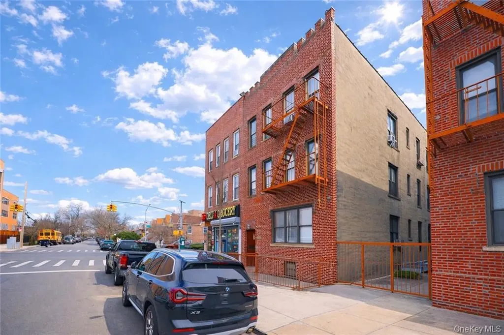 2503 E 19th Street Brooklyn NY 11235