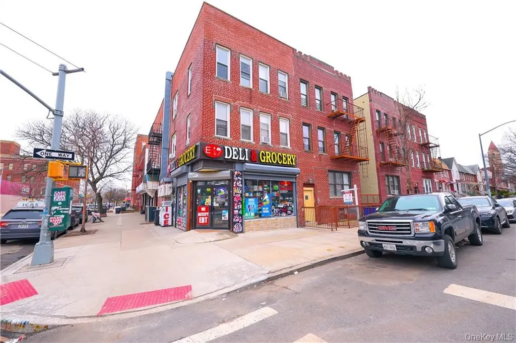 2503 E 19th Street Brooklyn NY 11235